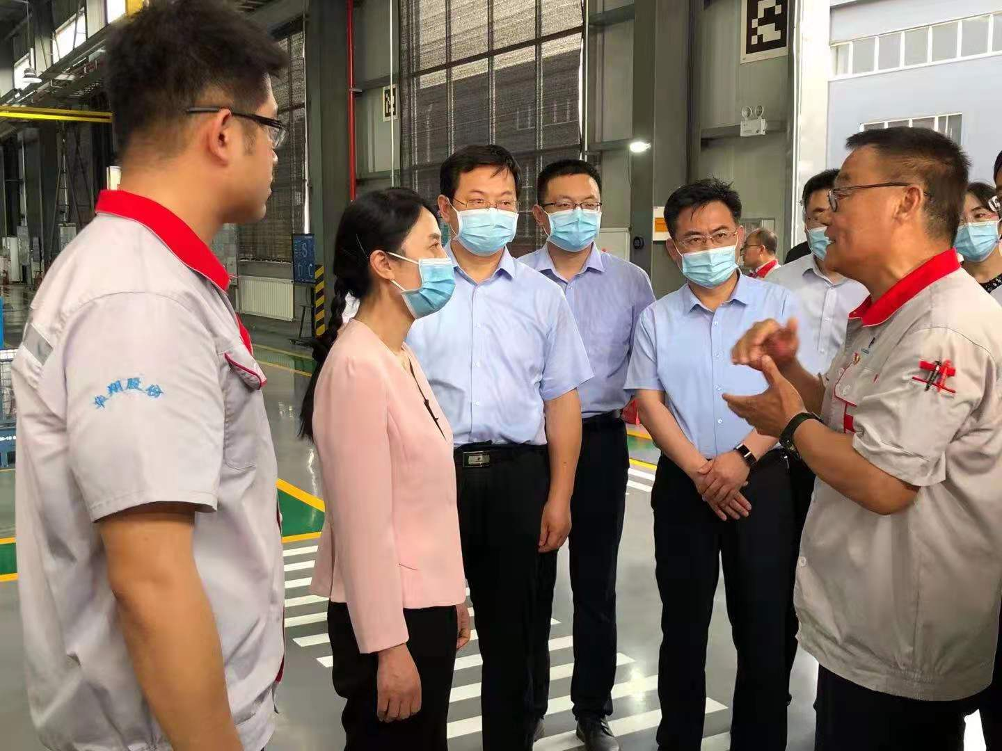 省委常委、組織部部長(zhǎng)陳安麗蒞臨我司調(diào)研企業(yè)黨建及運(yùn)行情況